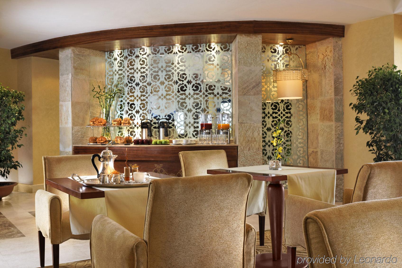 Helnan Dream Hotel And Conference Center 6th of October City Esterno foto The interior of the hotel