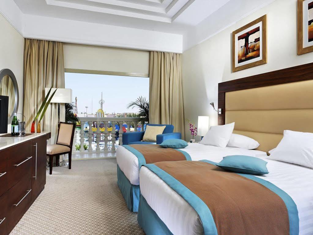 Helnan Dream Hotel And Conference Center 6th of October City Esterno foto A room at the Hilton Sharm El Sheikh