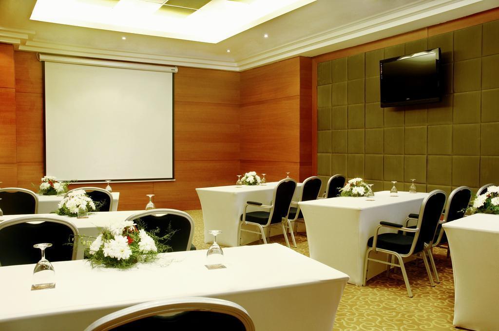 Helnan Dream Hotel And Conference Center 6th of October City Esterno foto Meeting room